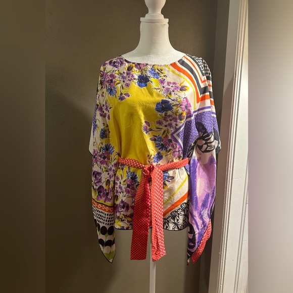 Silk tie waist Butterfly kimono top, size small by Cabi - Picture 5 of 7